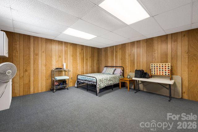 318 Sharon Avenue NW, Lenoir, NC 28645