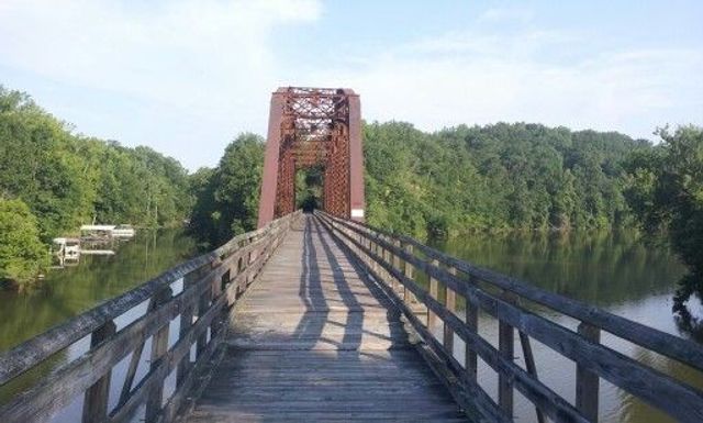 103 Pemberton Dr, Ashland City, TN 37015