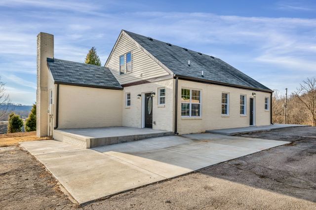 103 Pemberton Dr, Ashland City, TN 37015