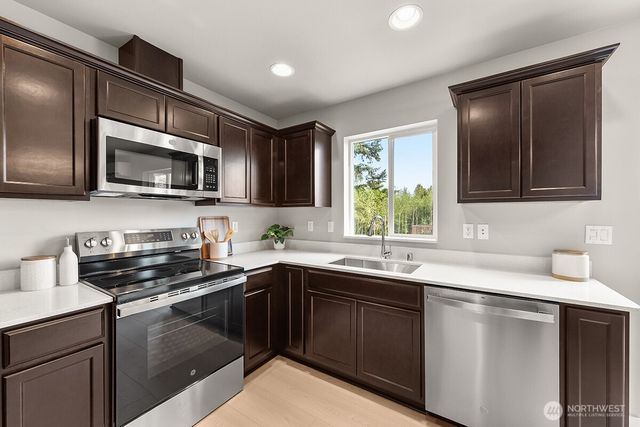 8106 49th Street NE, Marysville, WA 98270
