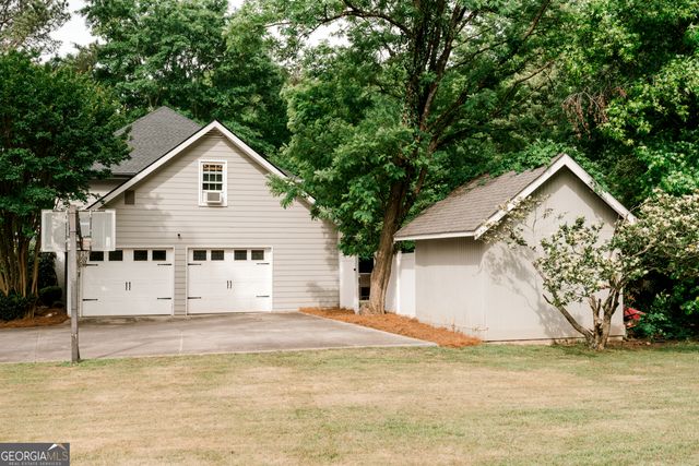 2395 Sumter Lake Drive, Marietta, GA 30062