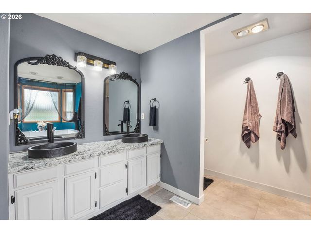 4915 Ne 199TH St, Ridgefield, WA 98642