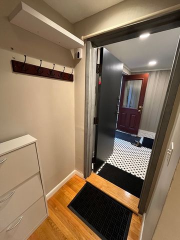 20-22 Concord Ave B, Cambridge, MA 02138