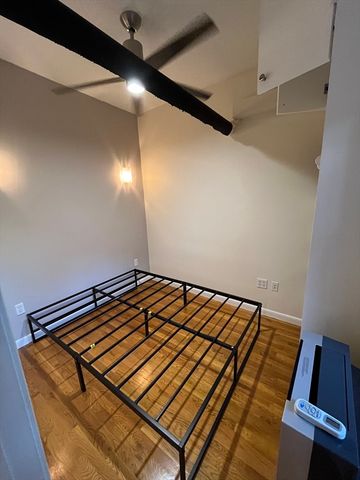 20-22 Concord Ave B, Cambridge, MA 02138