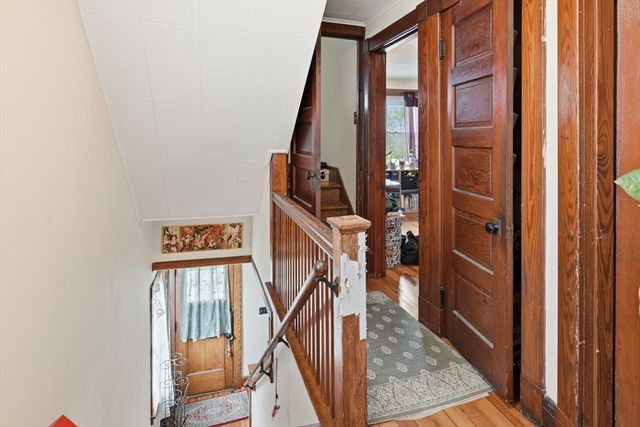 52-54 Everett St, Easthampton, MA 01027