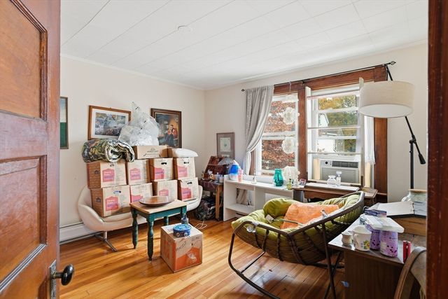 52-54 Everett St, Easthampton, MA 01027