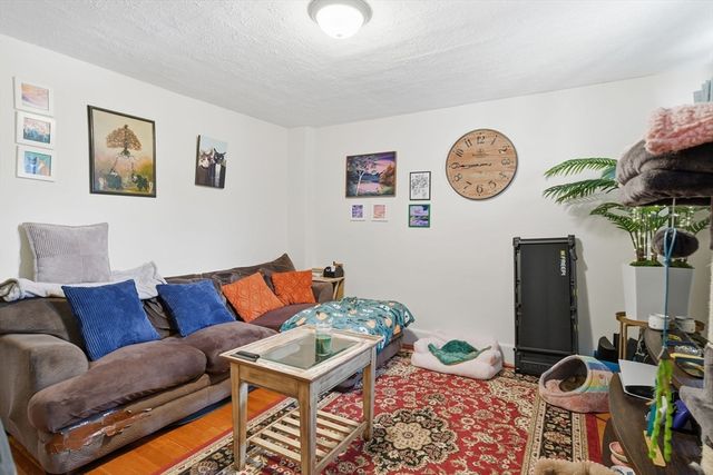 52-54 Everett St, Easthampton, MA 01027