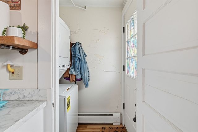 52-54 Everett St, Easthampton, MA 01027