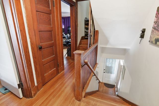 52-54 Everett St, Easthampton, MA 01027