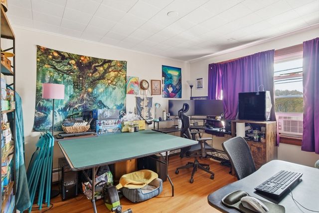 52-54 Everett St, Easthampton, MA 01027