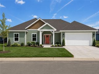 206 Constitution Lane, East Lynne, MO 64743
