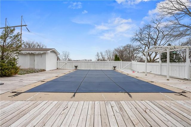 26612 E BLUE MILLS Road, Sibley, MO 64088