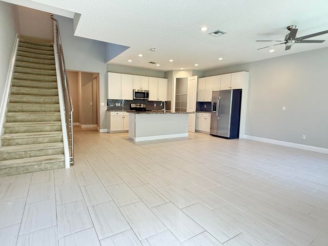 9028 Kingsmoor Way, Lake Worth, FL 33467