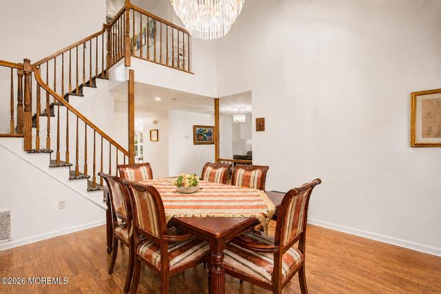 521 Woodbine Lane, Lakewood, NJ 08701