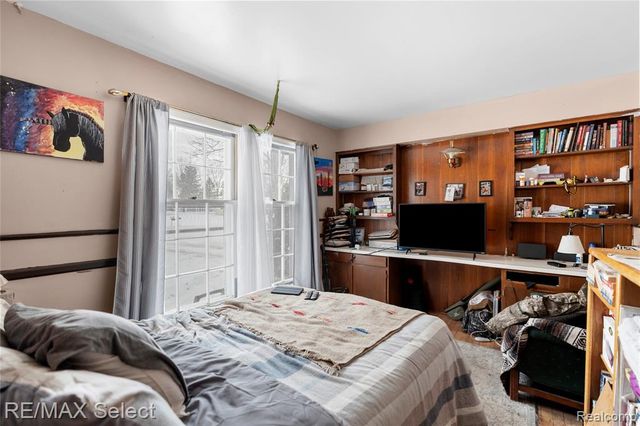 5189 Otsego Street, Burton, MI 48509