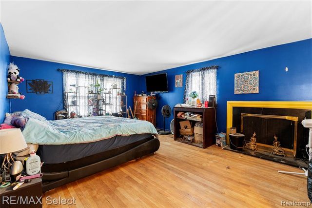 5189 Otsego Street, Burton, MI 48509