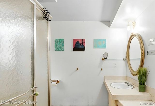 5189 Otsego Street, Burton, MI 48509