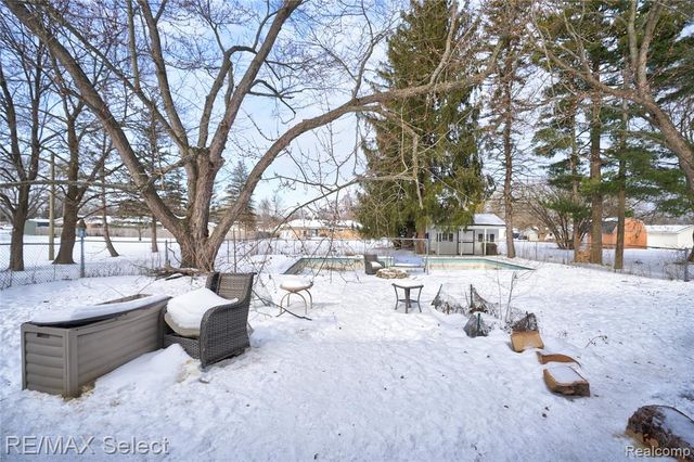 5189 Otsego Street, Burton, MI 48509