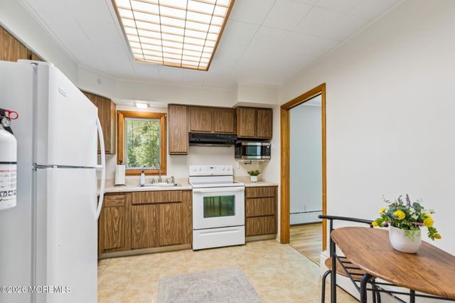 3 Willis Street, Marlboro, NJ 07746