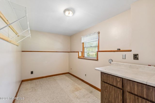 3 Willis Street, Marlboro, NJ 07746
