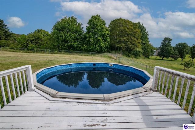 164 Carlton Court, Vine Grove, KY 40175