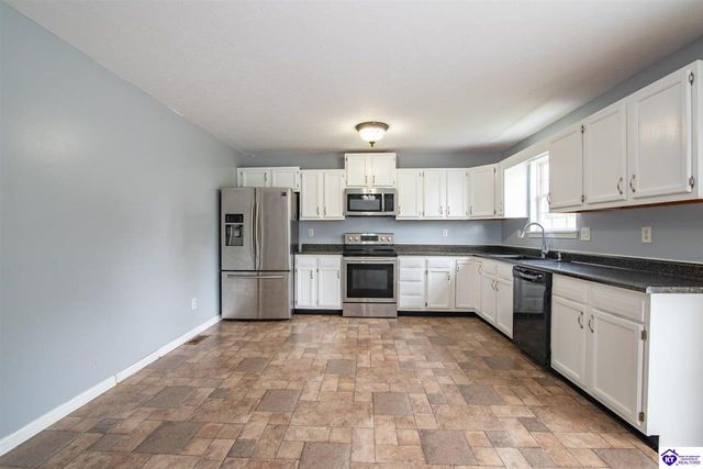 164 Carlton Court, Vine Grove, KY 40175