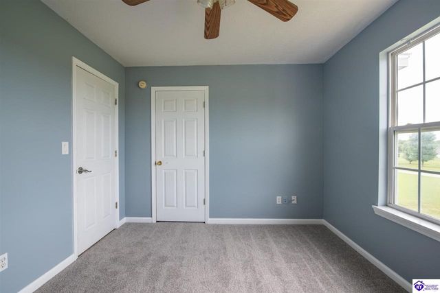 164 Carlton Court, Vine Grove, KY 40175