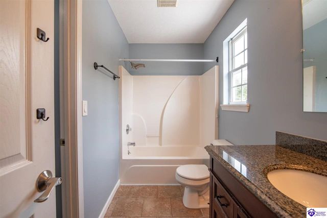 164 Carlton Court, Vine Grove, KY 40175
