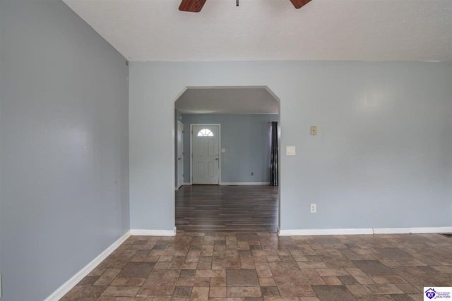 164 Carlton Court, Vine Grove, KY 40175