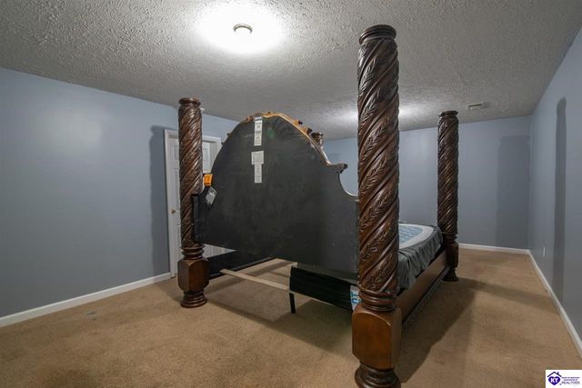 164 Carlton Court, Vine Grove, KY 40175