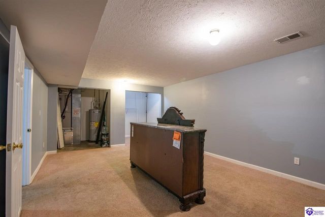 164 Carlton Court, Vine Grove, KY 40175