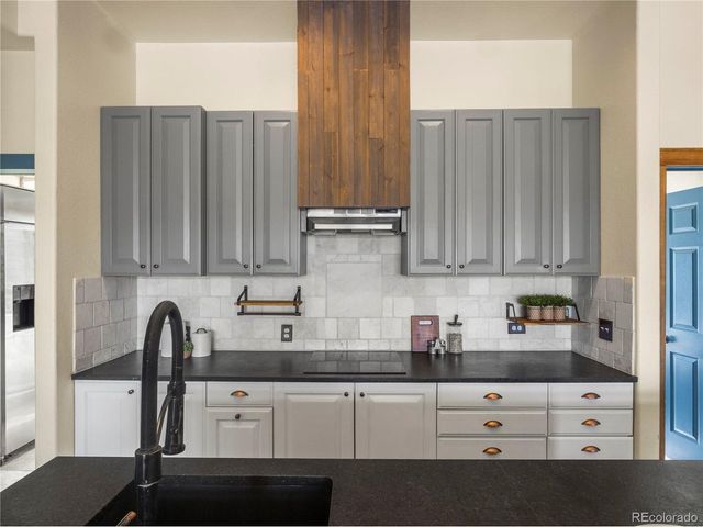 5359 Balsam St 201, Arvada, CO 80002