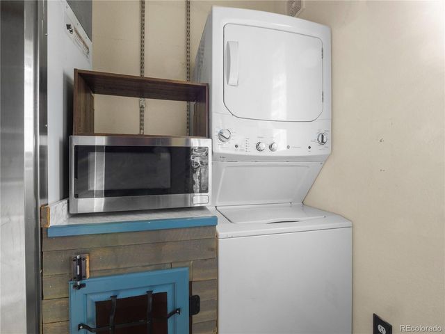 5359 Balsam St 201, Arvada, CO 80002