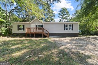 280 Lakeview Drive, Locust Grove, GA 30248