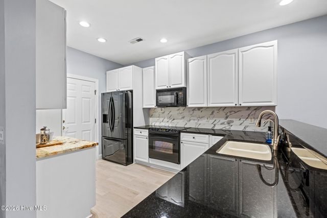 1140 Veranda Court, Leland, NC 28451