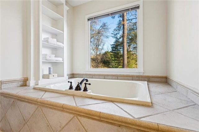 5260 Oglethorpe Court, Powder Springs, GA 30127