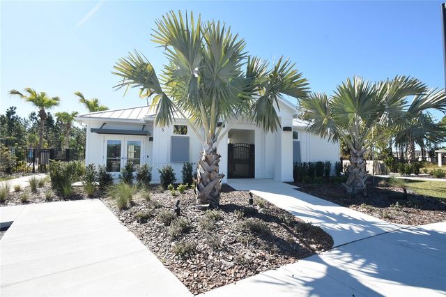 10 OCONEE DRIVE, Palm Coast, FL 32137