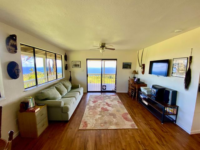 1130 Hana Hwy, Hana, HI 96713