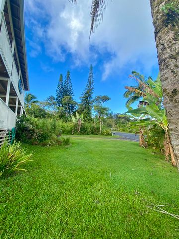1130 Hana Hwy, Hana, HI 96713