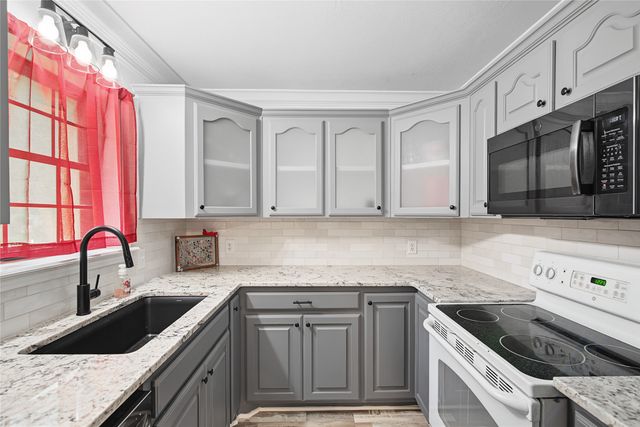326 Evangeline Drive, Elm Grove, LA 71051