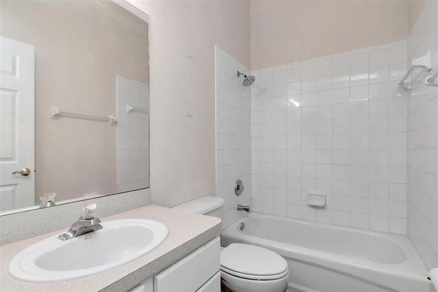 18832 DUQUESNE DRIVE, Tampa, FL 33647