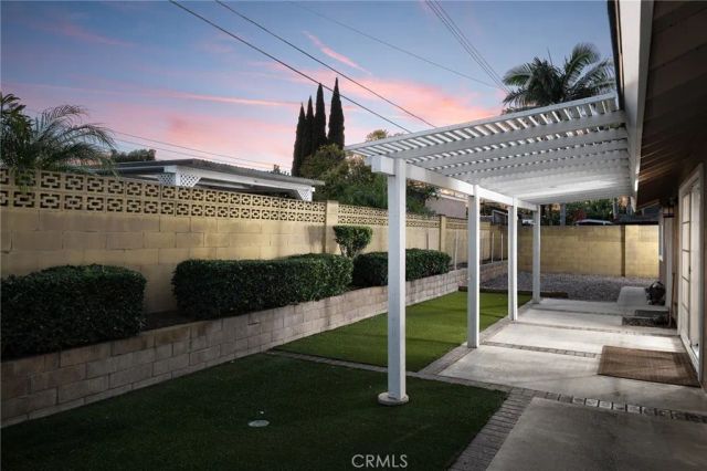 944 E Concord Avenue, Orange, CA 92867