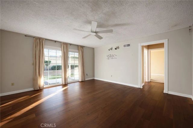 944 E Concord Avenue, Orange, CA 92867