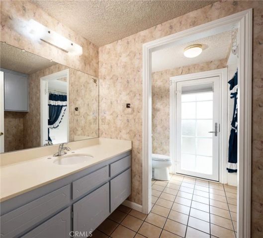 944 E Concord Avenue, Orange, CA 92867