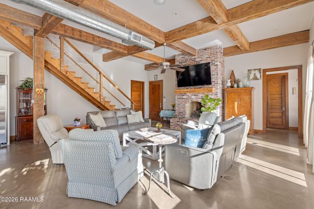 732 Louis Arceneaux Road, Lafayette, LA 70507