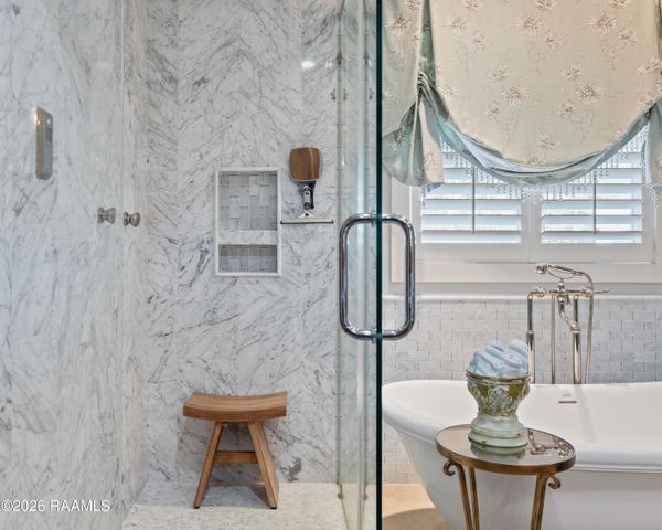 732 Louis Arceneaux Road, Lafayette, LA 70507