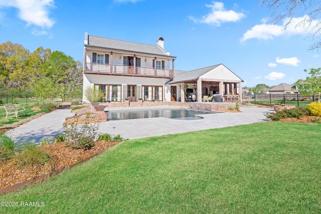 732 Louis Arceneaux Road, Lafayette, LA 70507