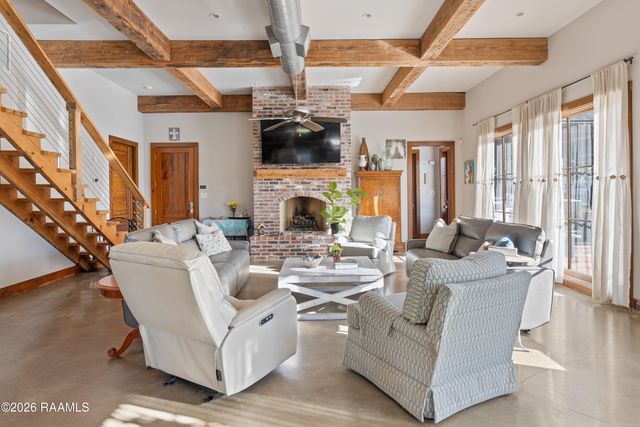 732 Louis Arceneaux Road, Lafayette, LA 70507