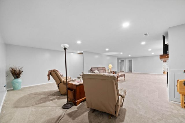 15330 E Castle St, Wichita, KS 67230