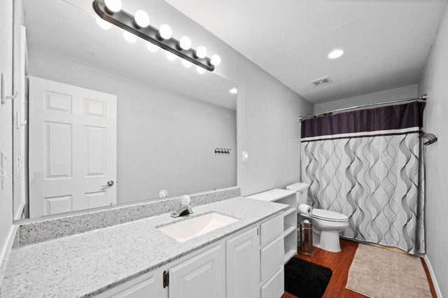 15330 E Castle St, Wichita, KS 67230